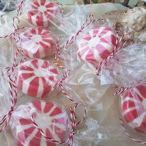 Peppermint Candy Cane Bath Bomb